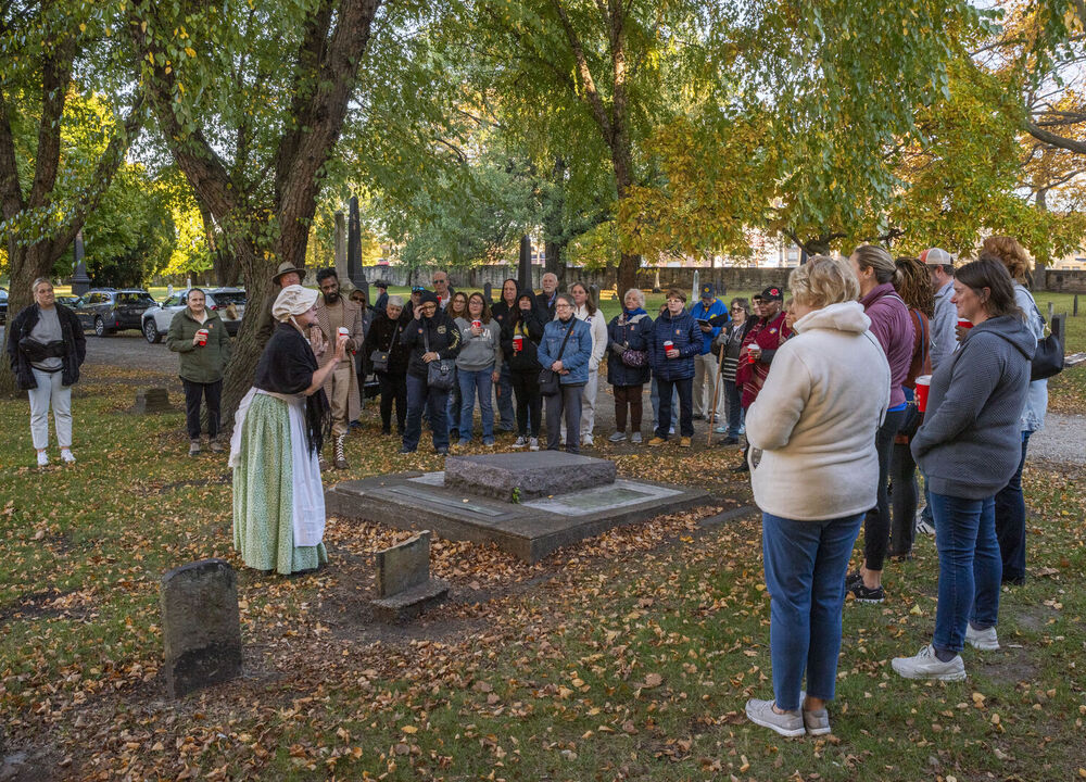 take-a-hike-erie-street-cemetery-tour